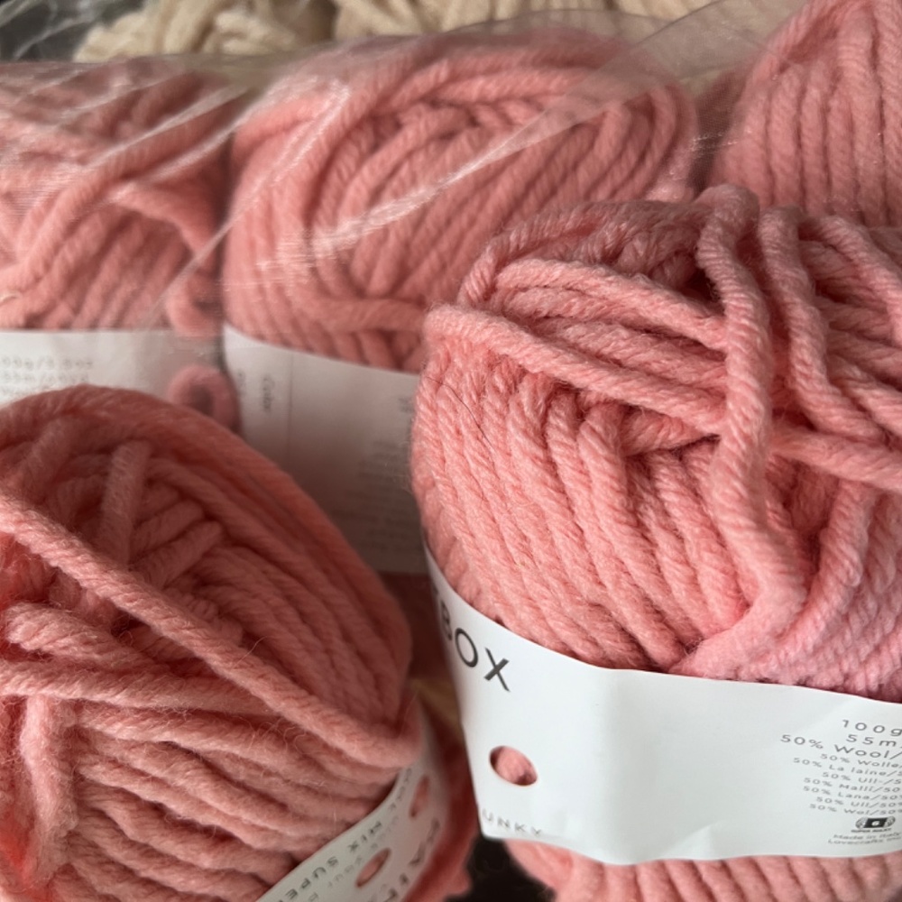 Lot of wool/acrylic yarn - Picture 9 of 11